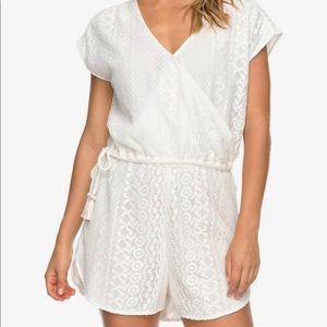 💁🏽‍♀️Roxy lace & crochet short romper